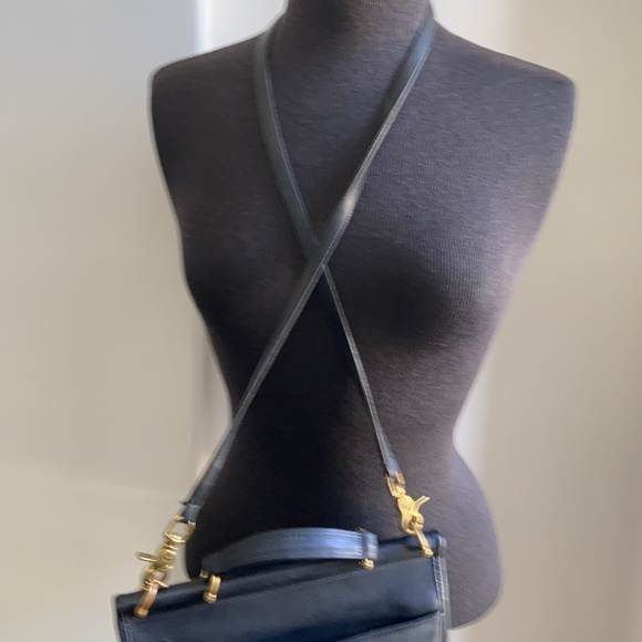 Coach Vintage Willis Crossbody - Picture 7 of 13